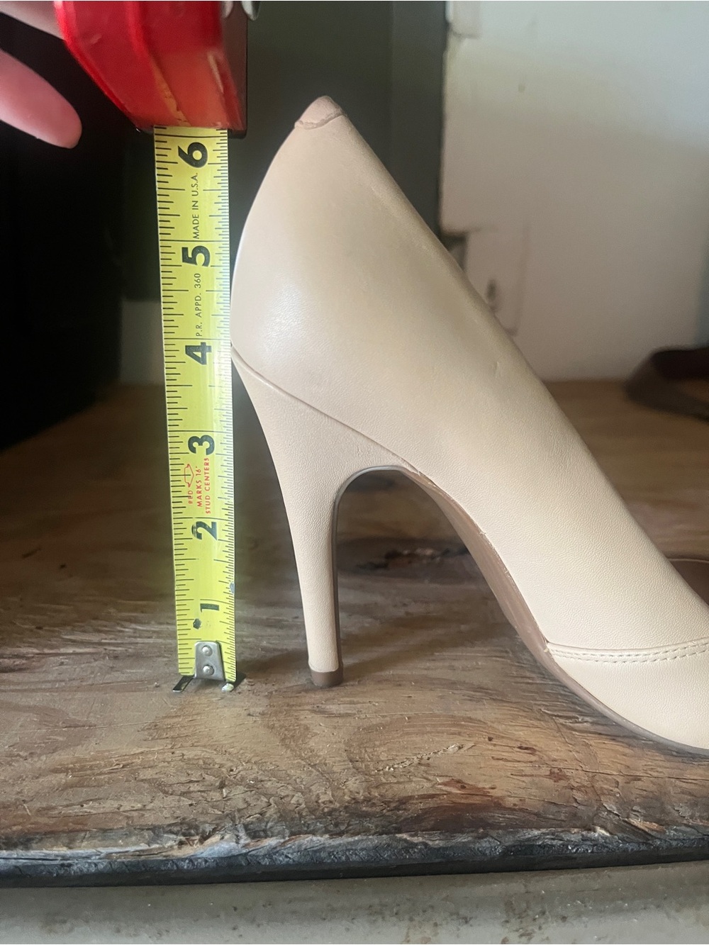 GUESS Beige Pointed-Toe Heels - Picture 11 of 12